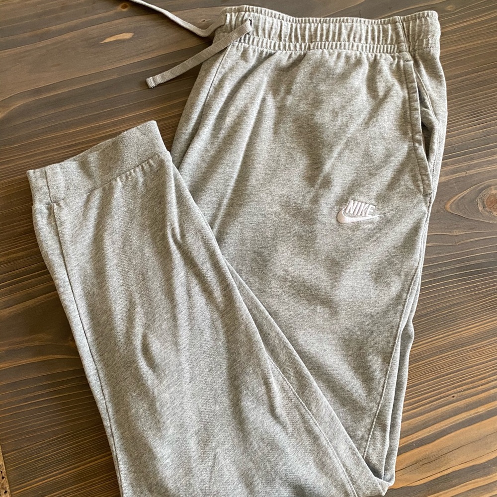 nike joggers